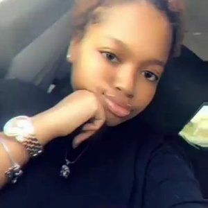 Meet your Posher, Genaia